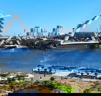 Big Perth Private Day Tour - Restaurant Gold Coast