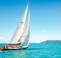 Condor Whitsundays Maxi Sailing 2 Days 2 Nights - single bed - Restaurant Gold Coast