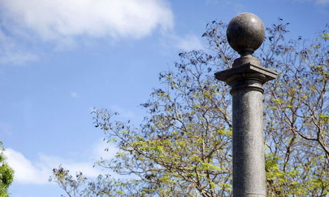 Darwin Cenotaph War Memorial - Restaurant Gold Coast 0