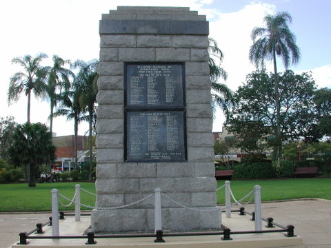 Sandgate War Memorial Park - Restaurant Gold Coast 1