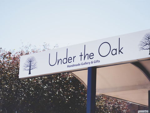 Under The Oak Handmade Gallery And Gifts - Restaurant Gold Coast 1