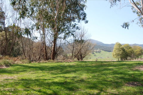 Banimboola Creek Rest Area - Restaurant Gold Coast 2