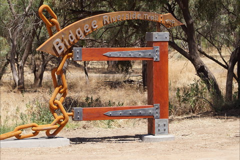 Bidgee Riverside Trail  - Hay Nature Walk - Restaurant Gold Coast 1