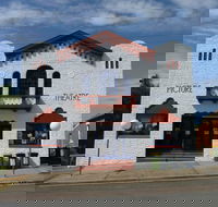 Dungog James Theatre - Restaurant Gold Coast