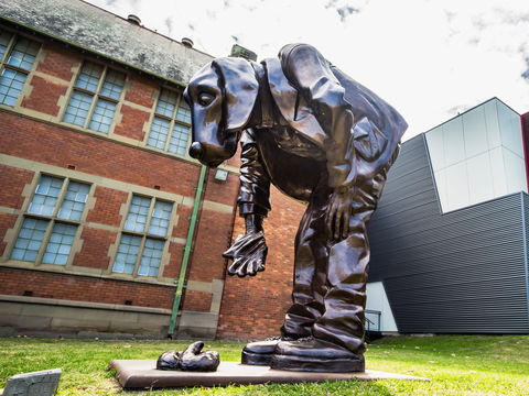 Maitland Regional Art Gallery - Restaurant Gold Coast 1