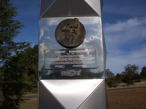 Tadeusz Kosciuszko Monument - Restaurant Gold Coast 1