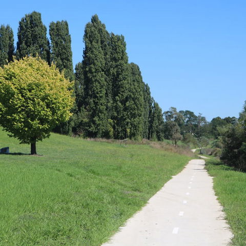 Wollondilly River Walkway - Restaurant Gold Coast 0