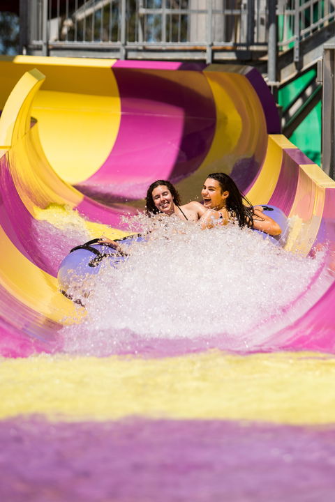 Raging Waters Sydney - Restaurant Gold Coast 2
