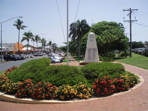 Yeppoon War Memorial - Restaurant Gold Coast 0