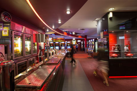 Ainslie Football And Social Club - Restaurant Gold Coast 0