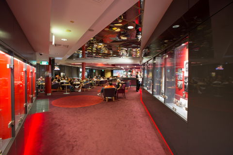 Ainslie Football And Social Club - Restaurant Gold Coast 2