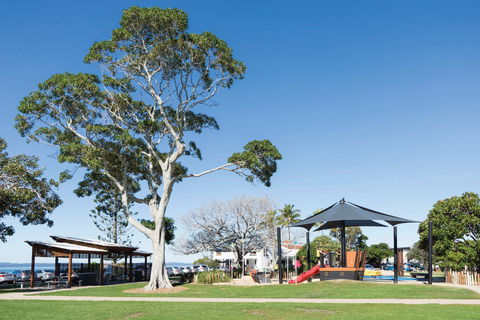 Eddie Santaguiliana Way - Restaurant Gold Coast 0