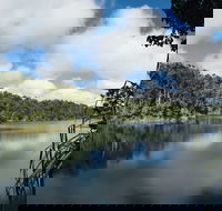 Lake Eacham Crater Lakes National Park - Restaurant Gold Coast