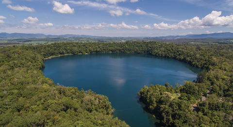 Lake Eacham, Crater Lakes National Park - Restaurant Gold Coast 2