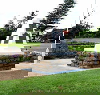 Dunwich War Memorial - Restaurant Gold Coast