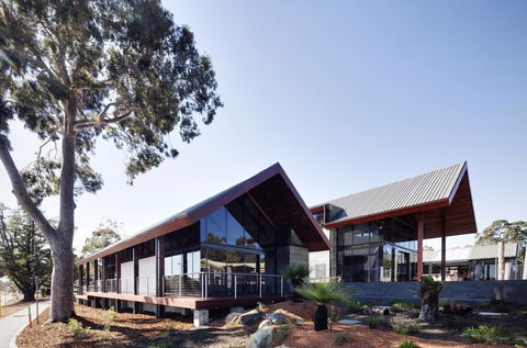 Perth Hills Centre - Restaurant Gold Coast 0