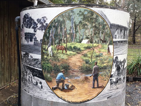 Tatong Tavern Water Tank - Restaurant Gold Coast 0