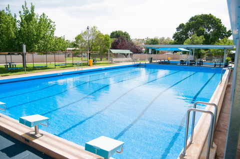 Barellan Swimming Pool - Restaurant Gold Coast 1