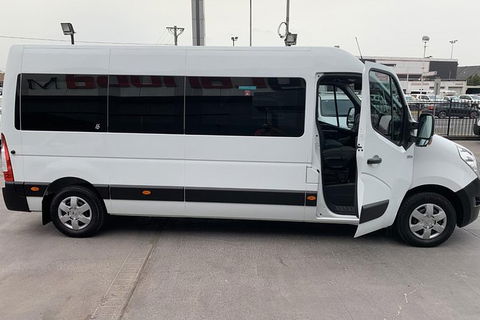 Newcastle Airport To Hunter Valley Transfer Shuttle Service - Restaurant Gold Coast 3