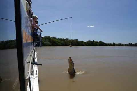 Darwin City Sights And Jumping Crocodile Cruise - Restaurant Gold Coast 2
