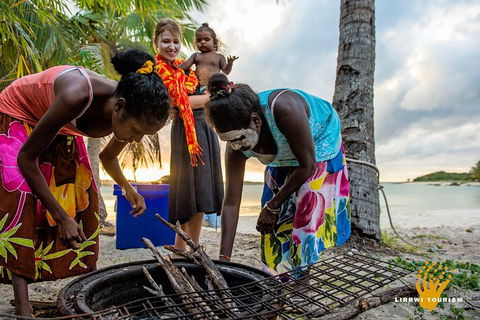 Gay-Wu Woman\'s 5 Day Yolngu Homeland Tour - Restaurant Gold Coast 7