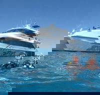 Silverswift Outer Great Barrier Reef Dive and Snorkel Cruise from Cairns - Restaurant Gold Coast