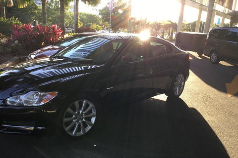 Jaguar Limousine Transfer Cairns Airport To City Or Return - Restaurant Gold Coast 3