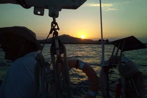 Sailing Boat Overnight Live Aboard Experience Townsville - Restaurant Gold Coast 1