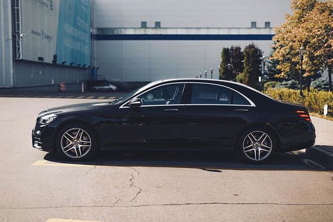Arrival Private Transfers: Adelaide Airport ADL To Adelaide In Business Car - Restaurant Gold Coast 0