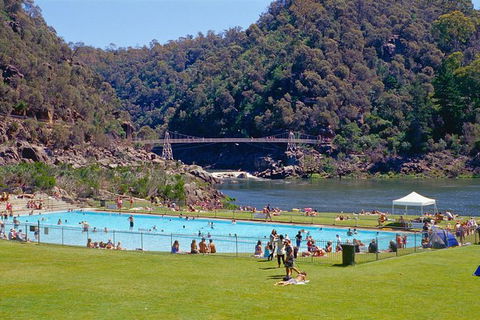 Launceston Wine & Sightseeing Tours - Restaurant Gold Coast 1