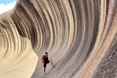 Full-Day Tour Of Wave Rock And York With Lunch - Restaurant Gold Coast 0