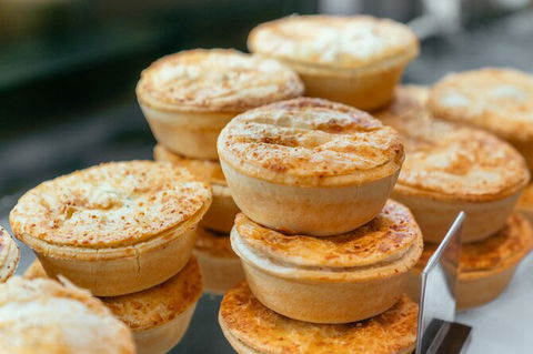 Perth Classic Bites & Local Flavors: Food Tour - Restaurant Gold Coast 3