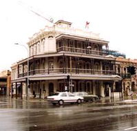 Botanic Bar - Restaurant Gold Coast