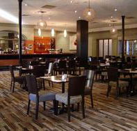 Eltham Hotel - Restaurant Gold Coast