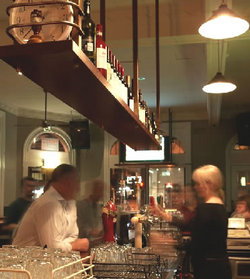 The Swan Hotel - Restaurant Gold Coast 1