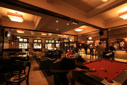 Edinburgh Castle Hotel - Restaurant Gold Coast 1