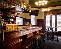 Wynyard Hotel - Restaurant Gold Coast 0