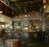 MJ Finnegans Irish Pub - Restaurant Gold Coast