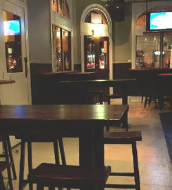 The Swan Hotel - Restaurant Gold Coast 2