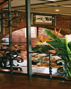 Railway Club Hotel - Restaurant Gold Coast 1