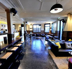 Golden Gate Hotel - Restaurant Gold Coast 2