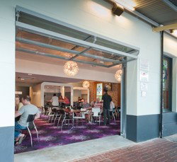 Arab Steed Hotel - Restaurant Gold Coast 3