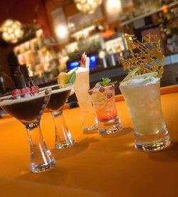 Crown And Sceptre Hotel - Restaurant Gold Coast 2