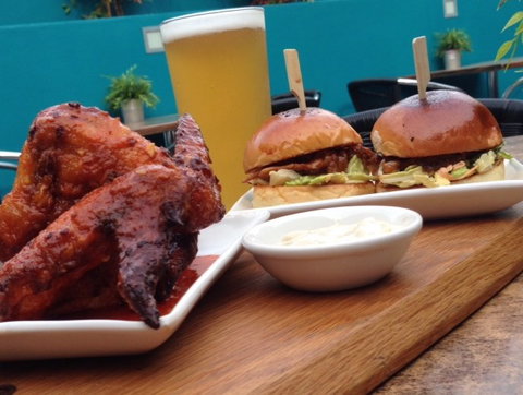 The Brompton Hotel - Restaurant Gold Coast 1