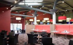 Colonnades Tavern - Restaurant Gold Coast 1