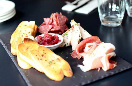 Watt Modern Dining - Restaurant Gold Coast 0