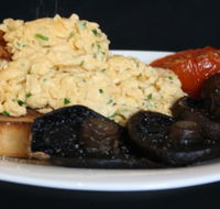 Raphael's On Brighton - Restaurant Gold Coast