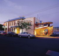 Waterfront Hotel - Restaurant Gold Coast