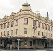 Port Kembla Hotel - Restaurant Gold Coast