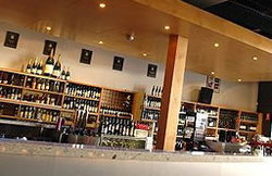 Brass Monkey Hotel - Restaurant Gold Coast 1